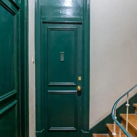 Amazing Lisboa! Views & Style In Historical Graca