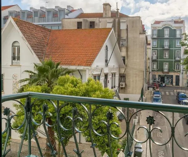 Amazing Lisboa! Views & Style In Historical Graca * Лиссабон