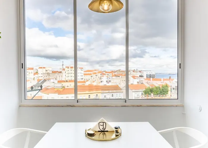 Amazing Lisboa! Views & Style In Historical Graca Lägenhet