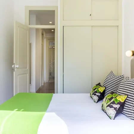 Amazing Lisboa! Views & Style In Historical Graca